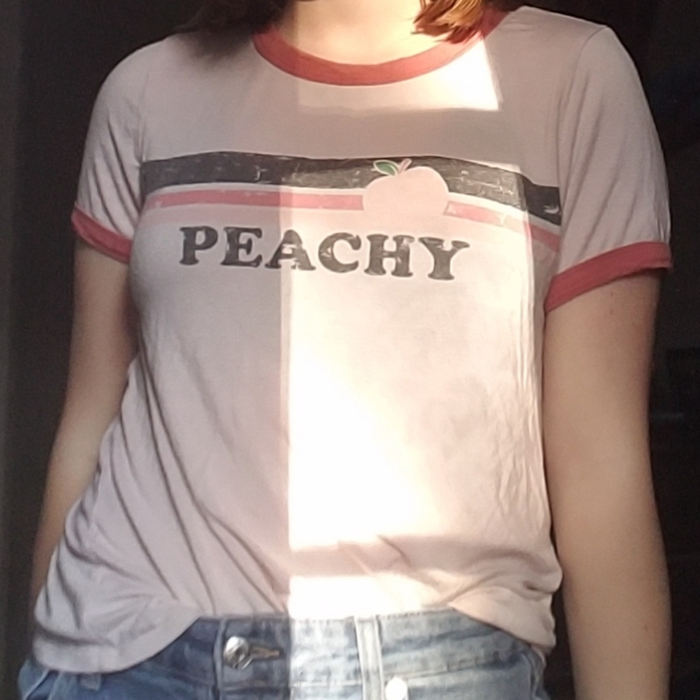 peachy tee